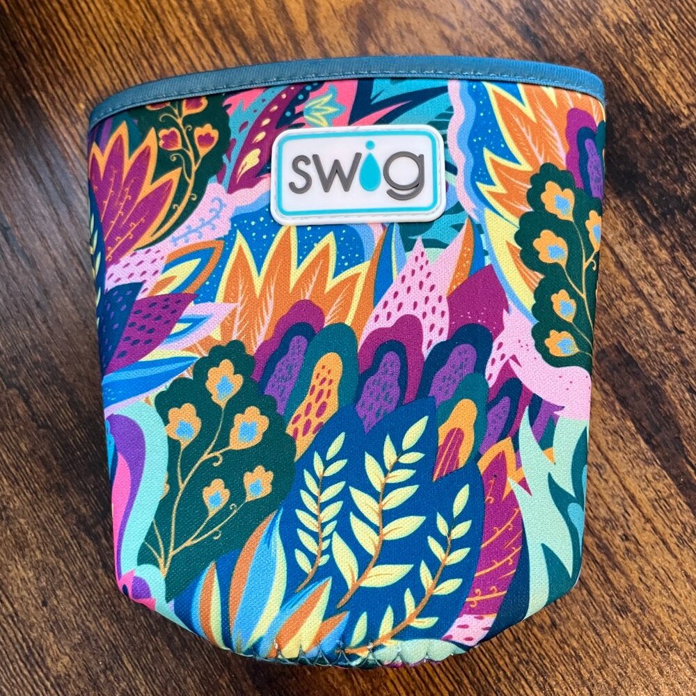Swig Neoprene Tumbler Sleeve – Colorful Floral Print
